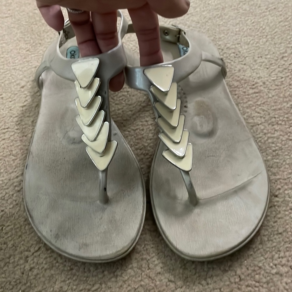 Oka B Scented fashion sandals size 7